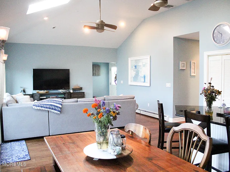 3428 Maritime Dr — Photo 6