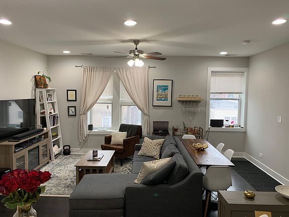 3rd image of 2349 W Grace St #3E