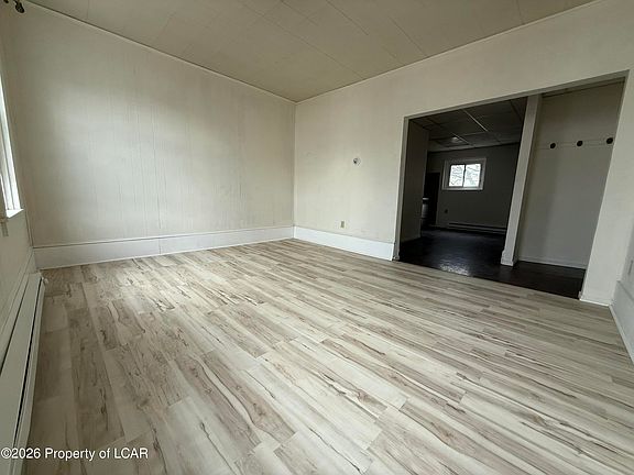 2nd image of 538 Carson St