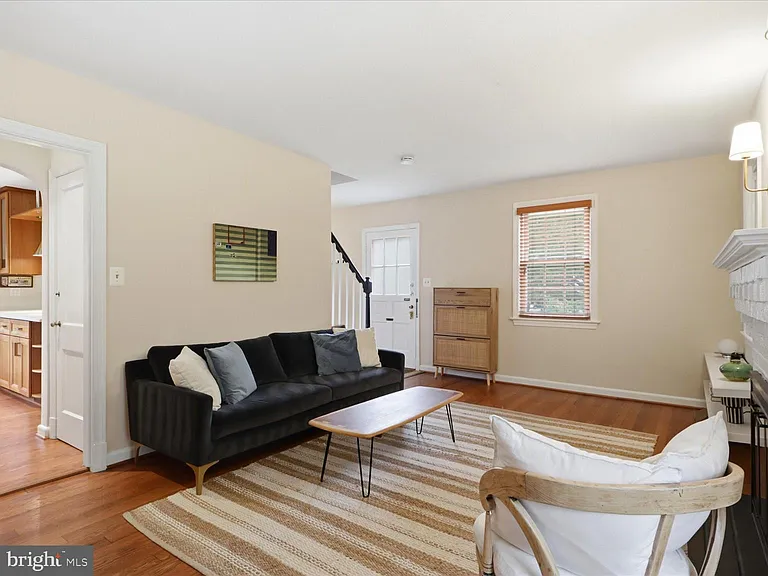 2310 Churchill Rd — Photo 4
