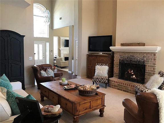 5th image of 5903 Autumn Point Dr