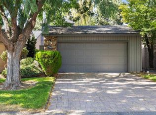 7247 W Cascade Dr, Boise, ID 83704