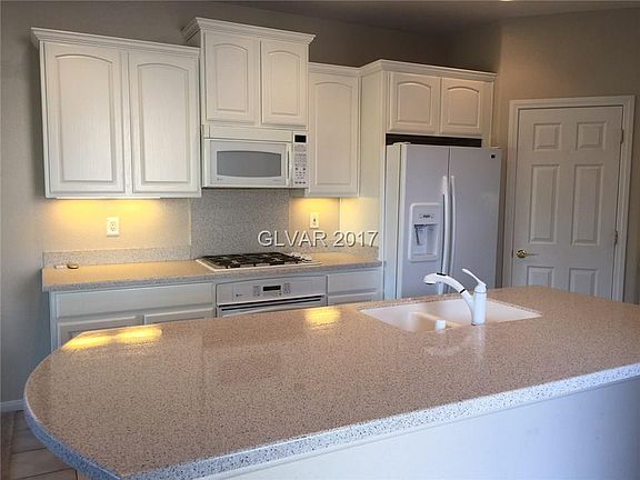 3rd image of 10416 Miners Gulch Ave #0
