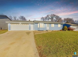 6308 W 60th St, Sioux Falls, SD 57106