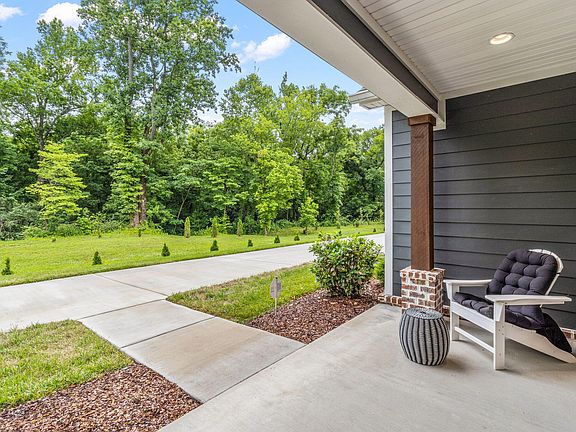 5th image of 3246 Stone Creek Dr