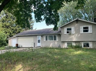 52680 Walsingham Ln, South Bend, IN 46637