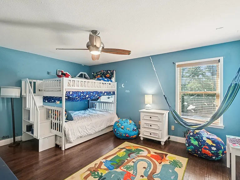 5 Woodlands Ct — Photo 29
