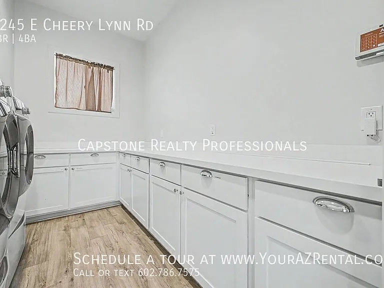 2245 E Cheery Lynn Rd — Photo 19