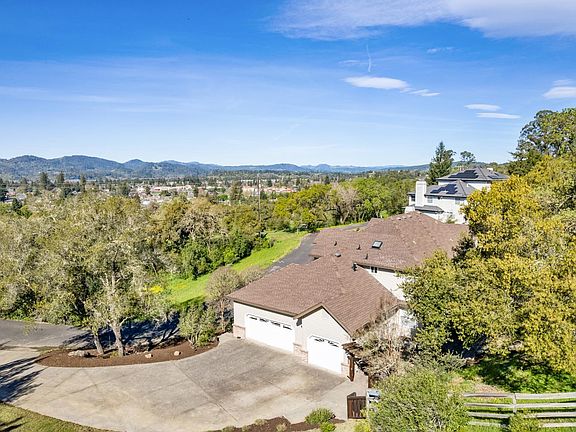 4th image of 810 Revel Road