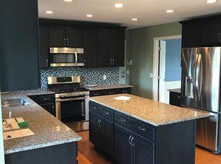 3157 Stonegate Dr, Maumee, OH 43537