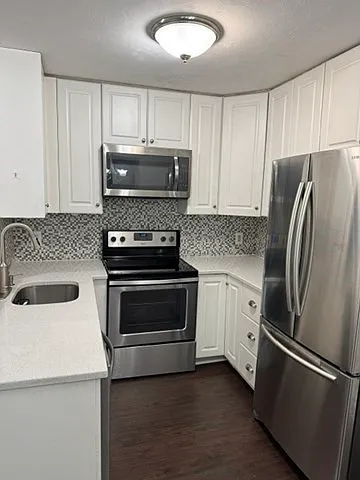 116 Burkhall St #O — Photo 5