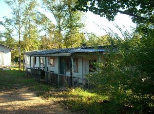 365 Ackies Ln, Clifton, TN 38425