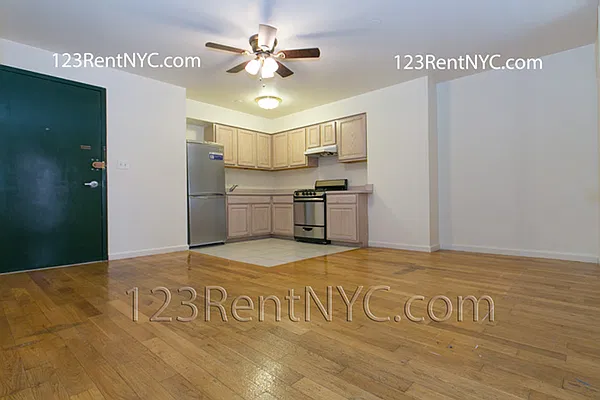 Rented by Chartwell Manhattan Realty | media 15