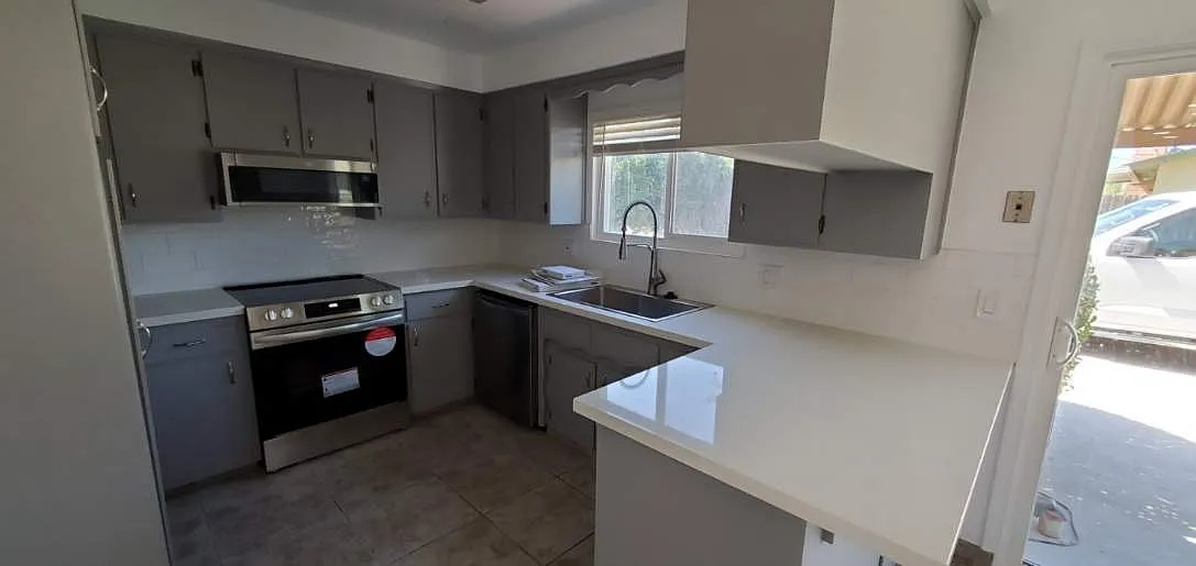 2 bed, 900 sqft, $1,450 — Photo 3