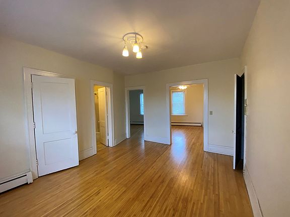 4th image of 2121 Hennepin Ave S #207
