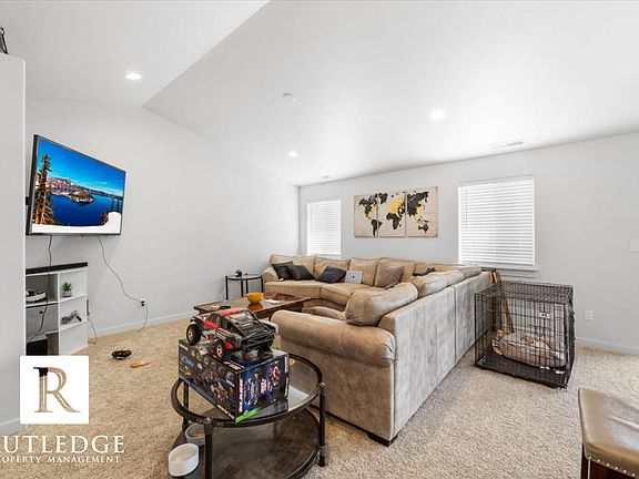 4th image of 3536 Carlin Dr