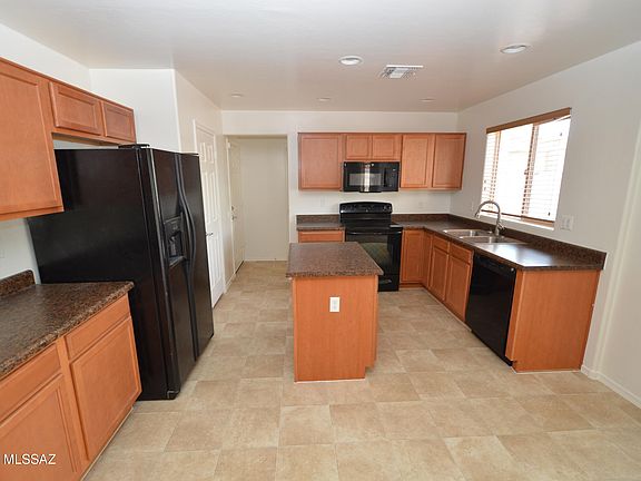4th image of 21180 E Independence Way