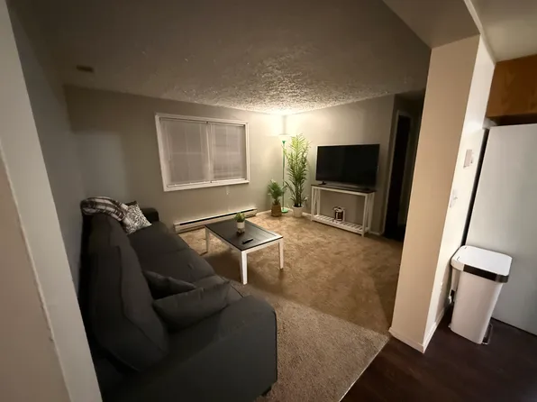 7928 E Main Rd #1W, Le Roy, NY 14482