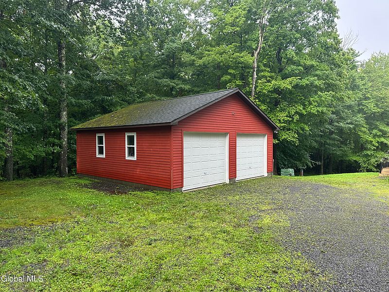 3rd image of 255 Old Gale Hill Road