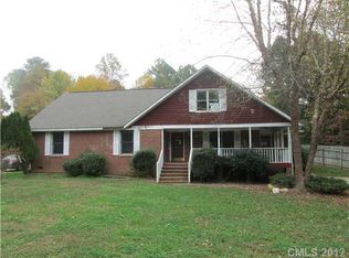 7000 Wooden Rail Ln, Mint Hill, NC 28227