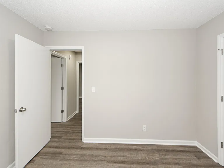 11 Kenilworth Rd — Photo 15