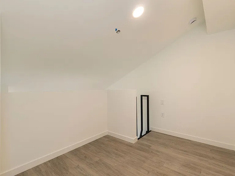 Lake City Lofts — Photo 81