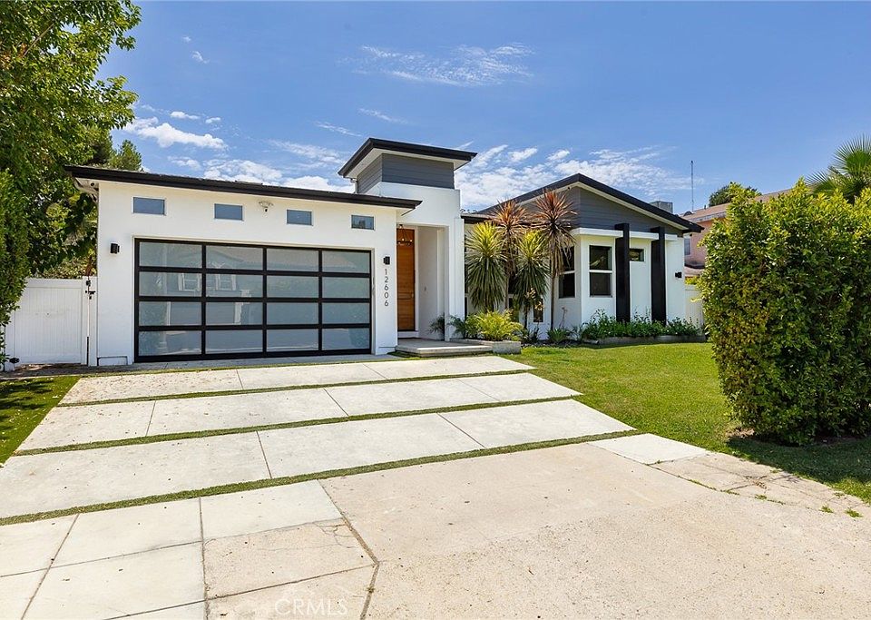 1st image of 12606 Emelita St
