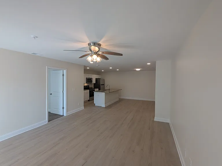 Keystone Luxury Apartments — Photo 30