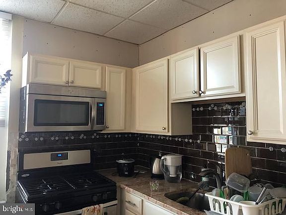 5th image of 1442 McKean St