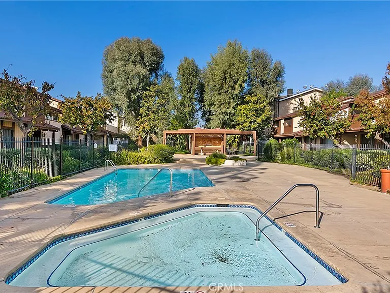 8707 Cedros Ave #7 — Photo 46