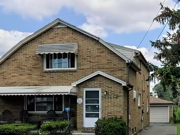 2nd image of 3374 Genesee St #1