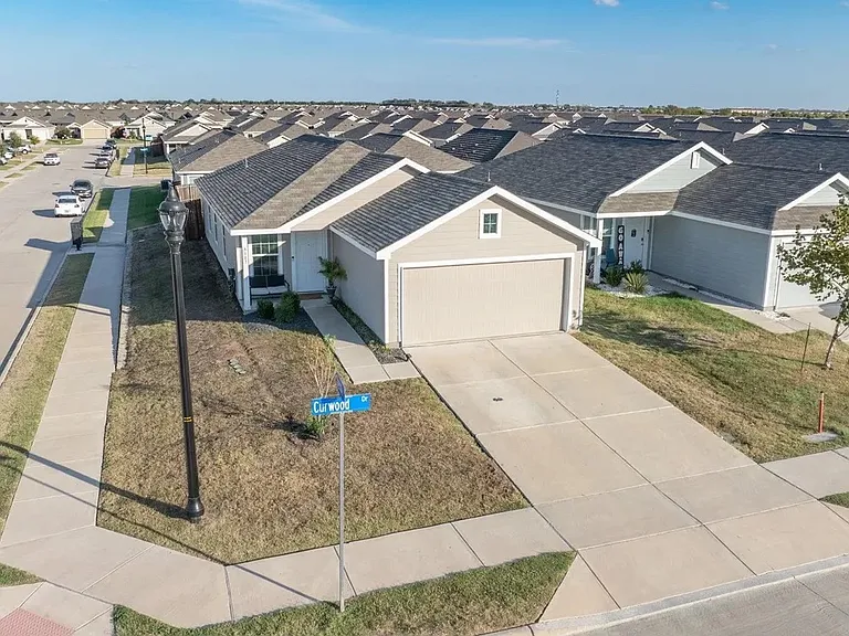 5307 Curwood Dr — Photo 4