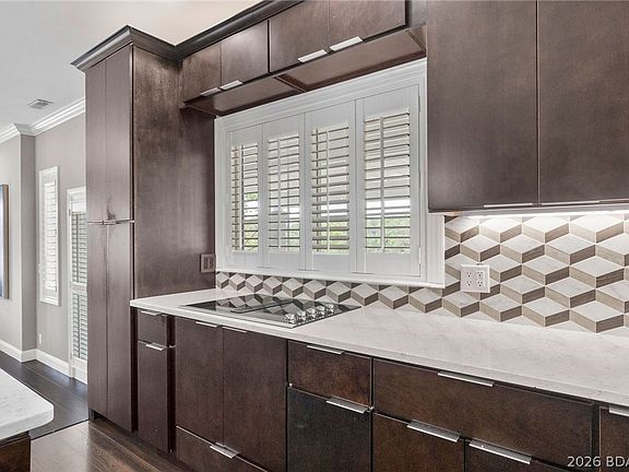 4th image of 470 Regency Cove Dr