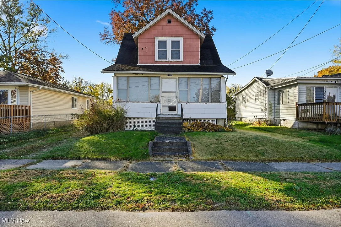 1282 Kellogg Ave photo 1