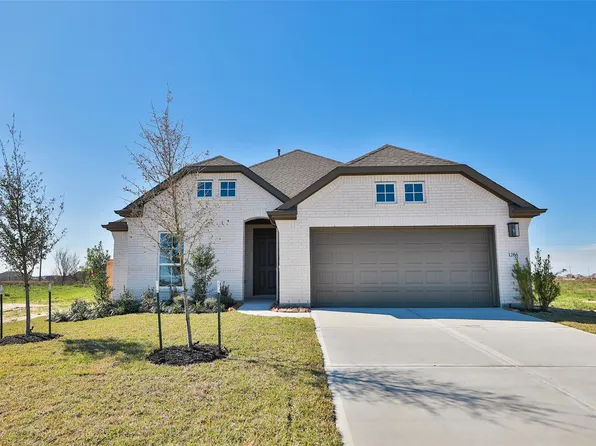 1266 W Shepard Dr, Dayton, TX 77535