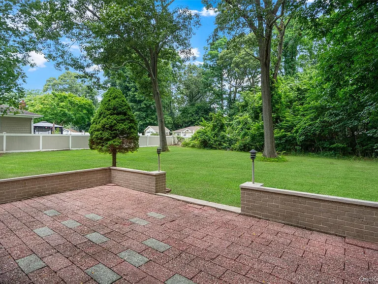 39 Wolfhollow Rd — Photo 30