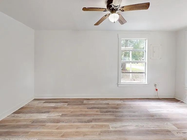 738 Wood St #A — Photo 14