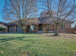 7137 SW 33rd St, Topeka, KS 66614