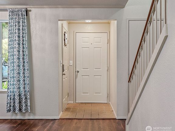 3rd image of 3963 NW Fairway Lane