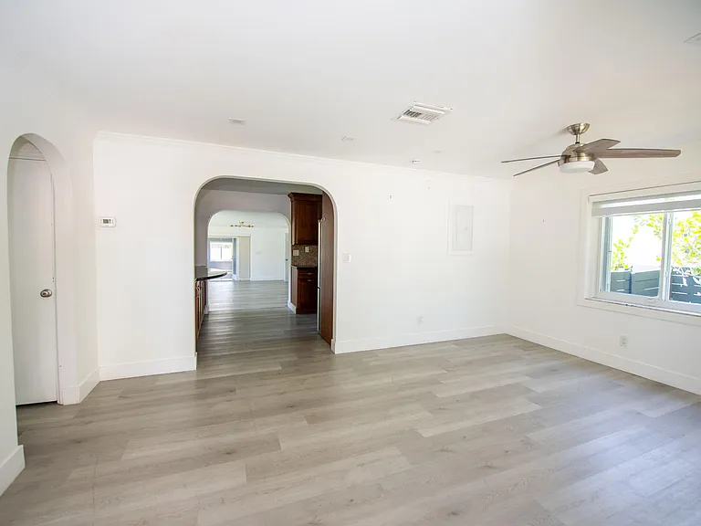 1532 Fletcher St — Photo 14