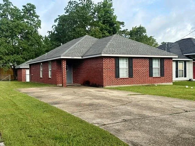 1731 Mary Dr
