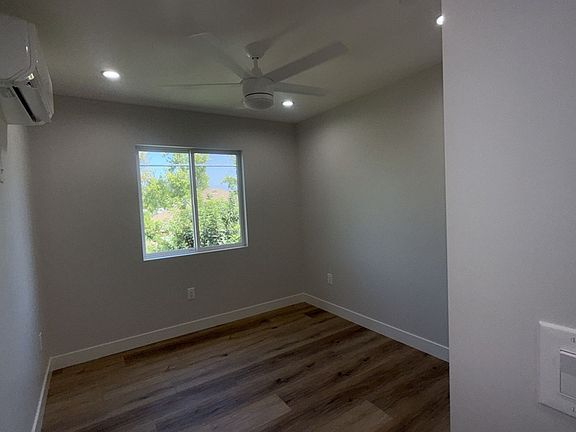 3rd image of 6243-65 Vineland Ave #65VI1