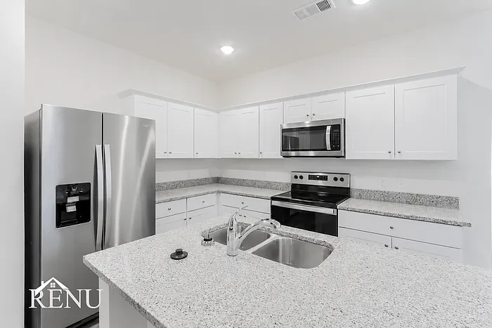 6124 Harrah Ln — Photo 5