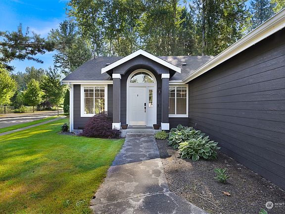 3rd image of 309 84th Avenue SE