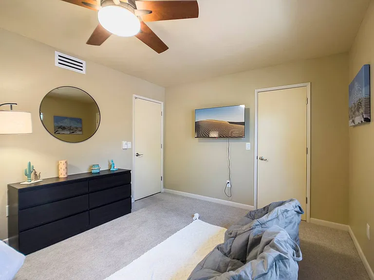 2146 E Manhatton Dr — Photo 13