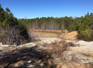 178 Happy Hollow Rd, Hohenwald, TN 38462