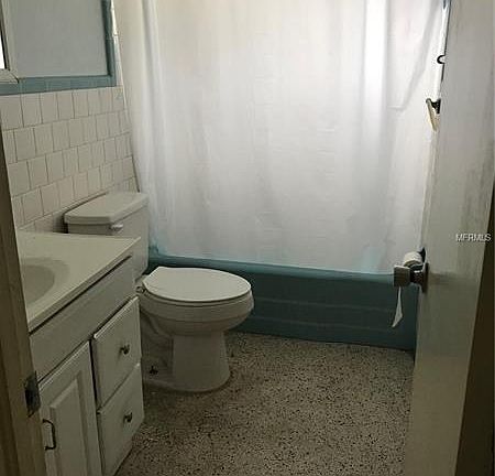 5th image of 110 Polk Dr