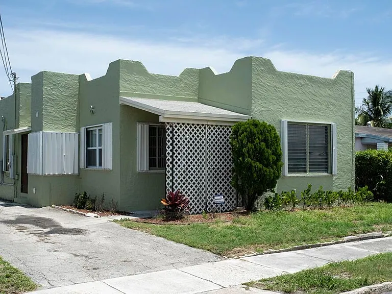 4116 Virginia Ter #A — Photo 27