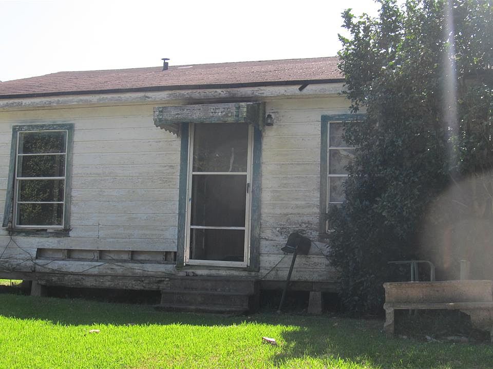 2nd image of 406 S Spruce St