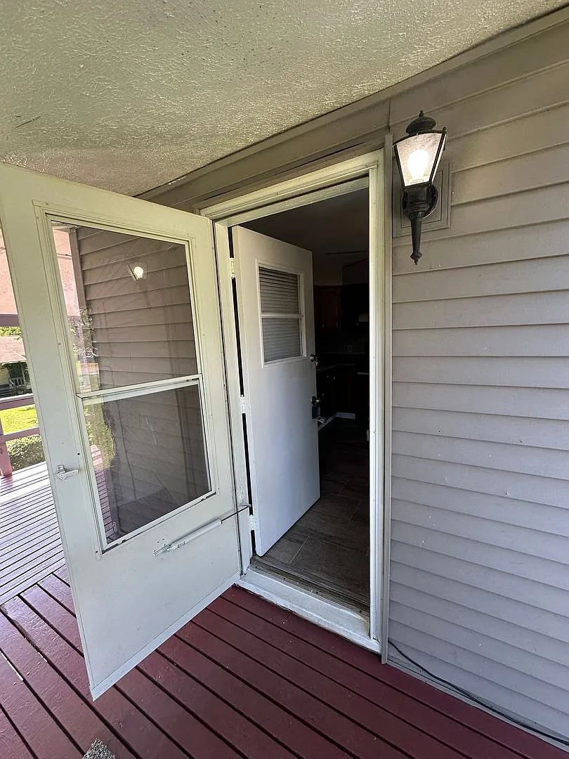 2201 Belmont Road — Photo 1